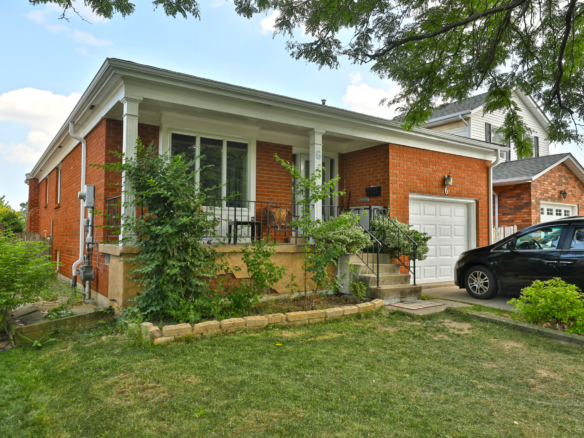 SOLD FOR 125K OVER ASKING – 6 Elora Dr., Hamilton
