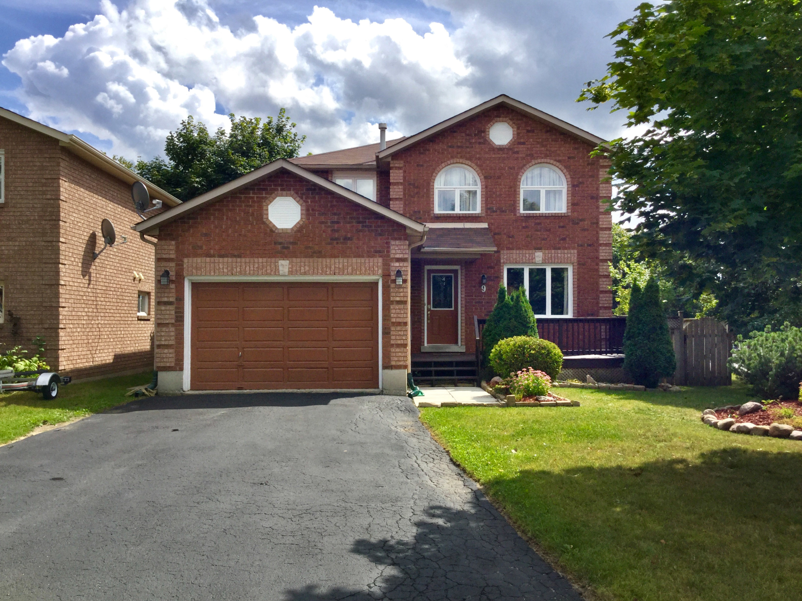 9 Simmons SOLD – 9 Simmons Cr.