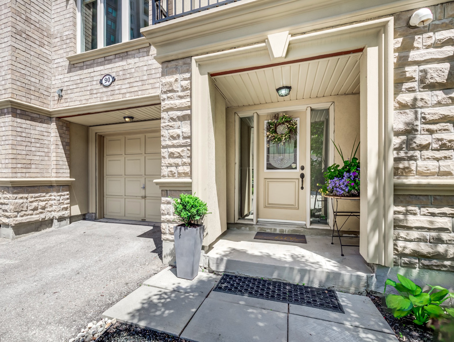 SOLD FOR $25K OVER ASKING – 90-1250 St. Martins, Pickering