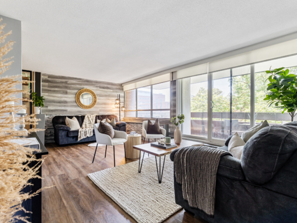 SOLD FULL PRICE – 306-363 Simcoe St N, Oshawa