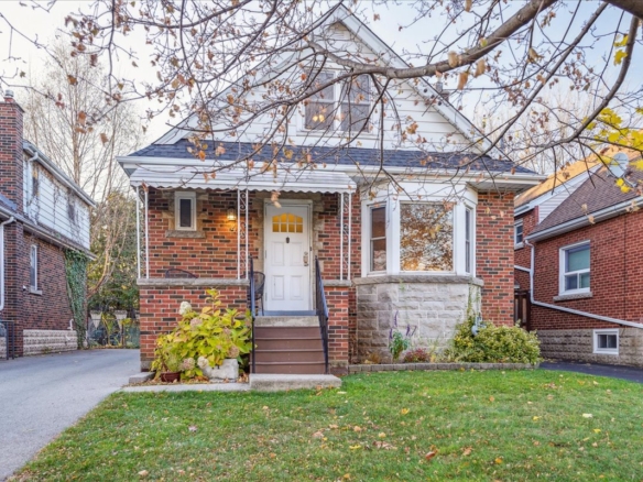 SOLD!!! 44 Crosthwaite Ave S, Hamilton