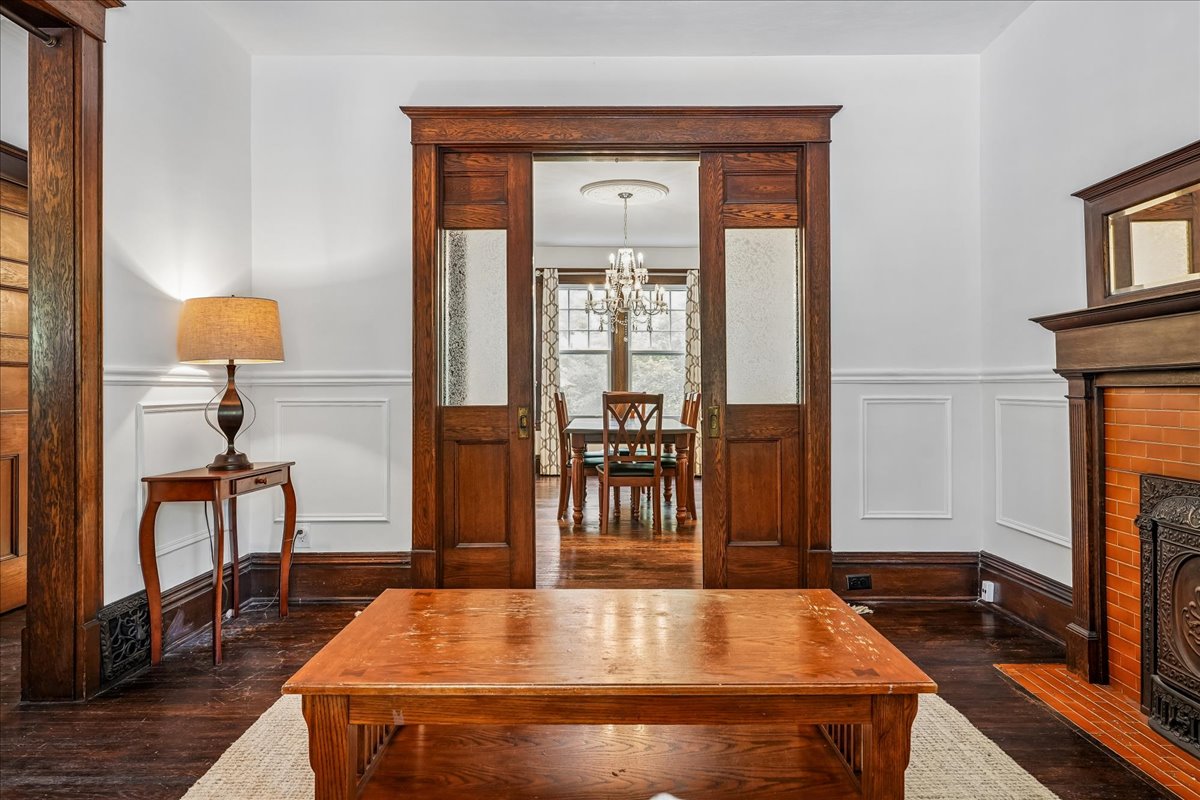 33 St. Clair Ave, Hamilton