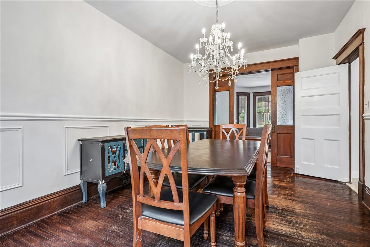 33 St. Clair Ave, Hamilton