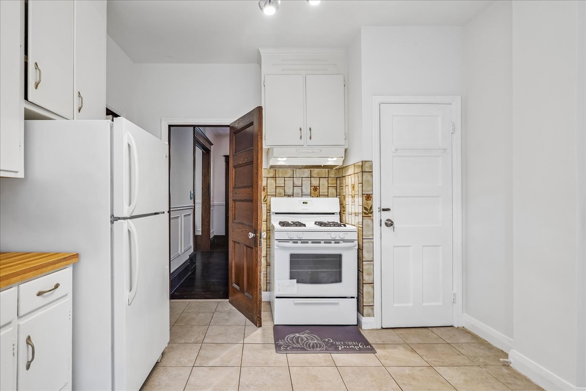 33 St. Clair Ave, Hamilton